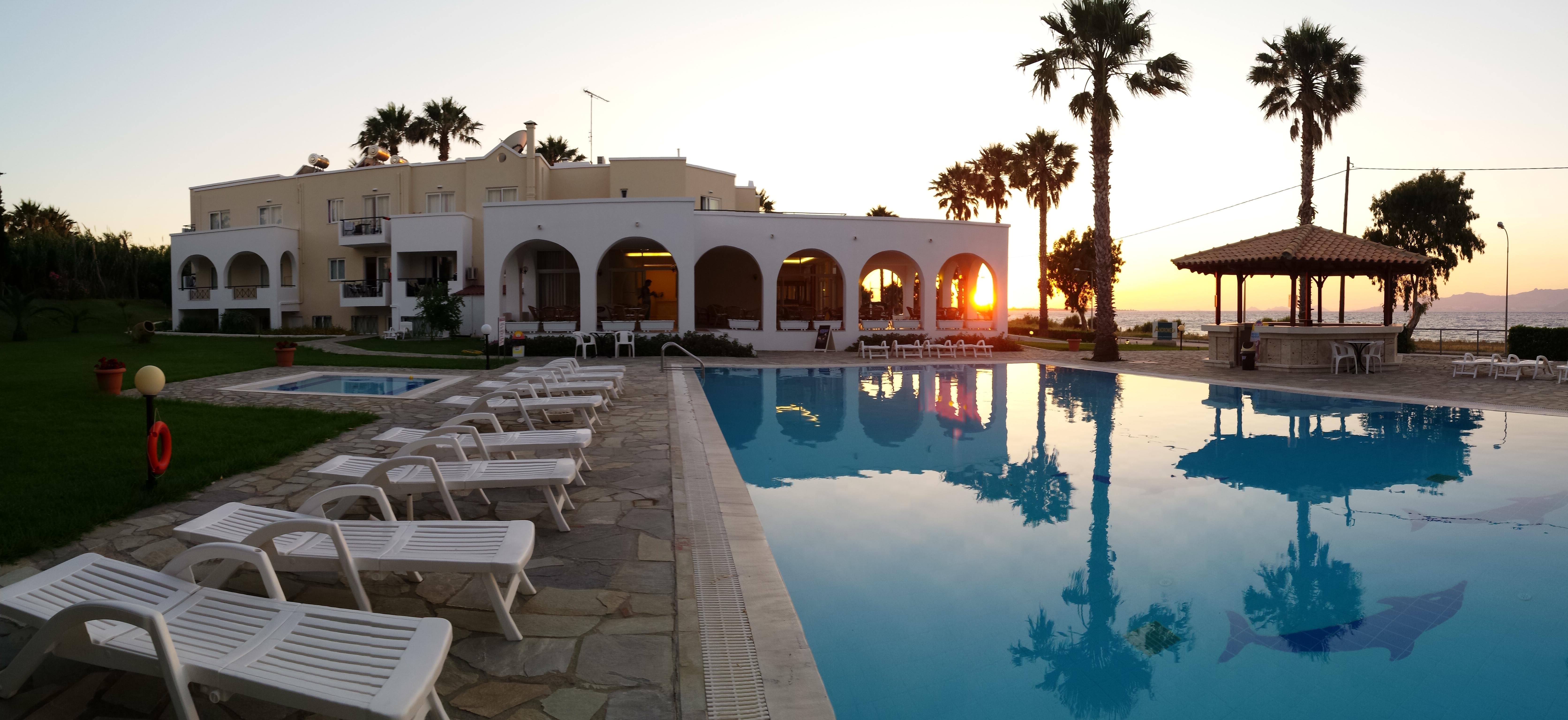 Andromeda Hotel Apartments Psalidi  Bagian luar foto
