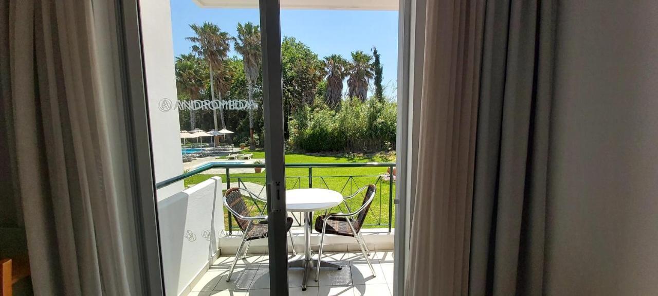Andromeda Hotel Apartments Psalidi  Bagian luar foto