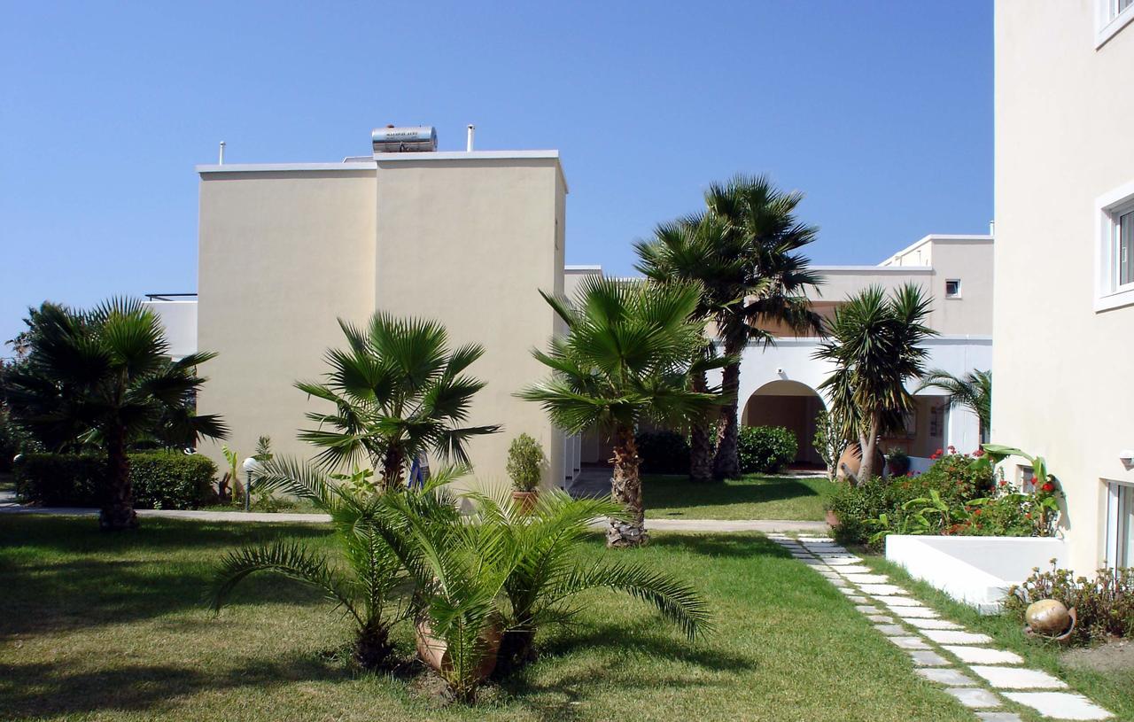 Andromeda Hotel Apartments Psalidi  Bagian luar foto